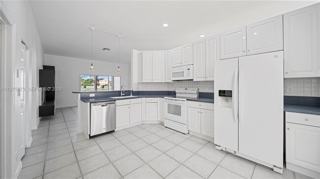 Building Photo - 4297 Diamond Terrace