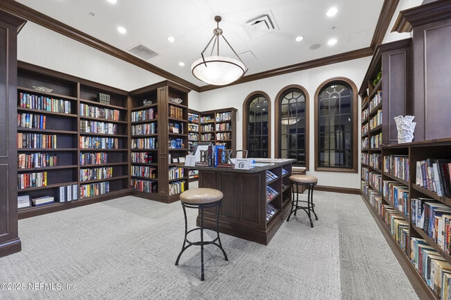 Building Photo - 225 Sweet Pne Trl