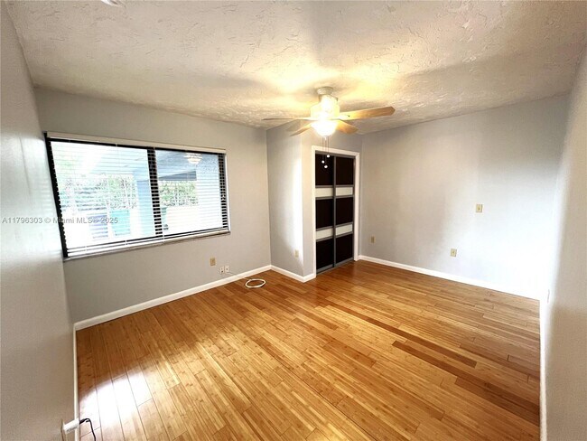Building Photo - 24595 SW 124th Ave