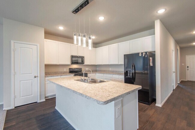 Building Photo - 1005 Stanridge Ln