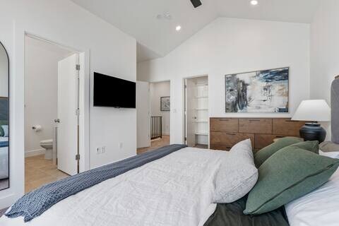 Building Photo - 772 W 300 N