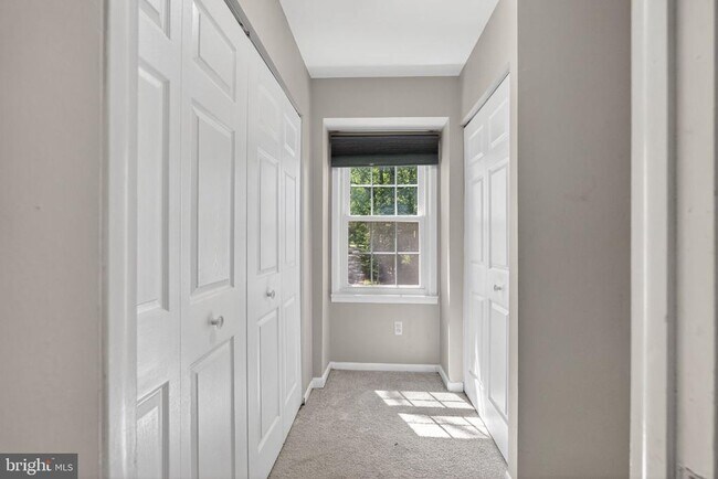 Building Photo - 9821 Owens Ct