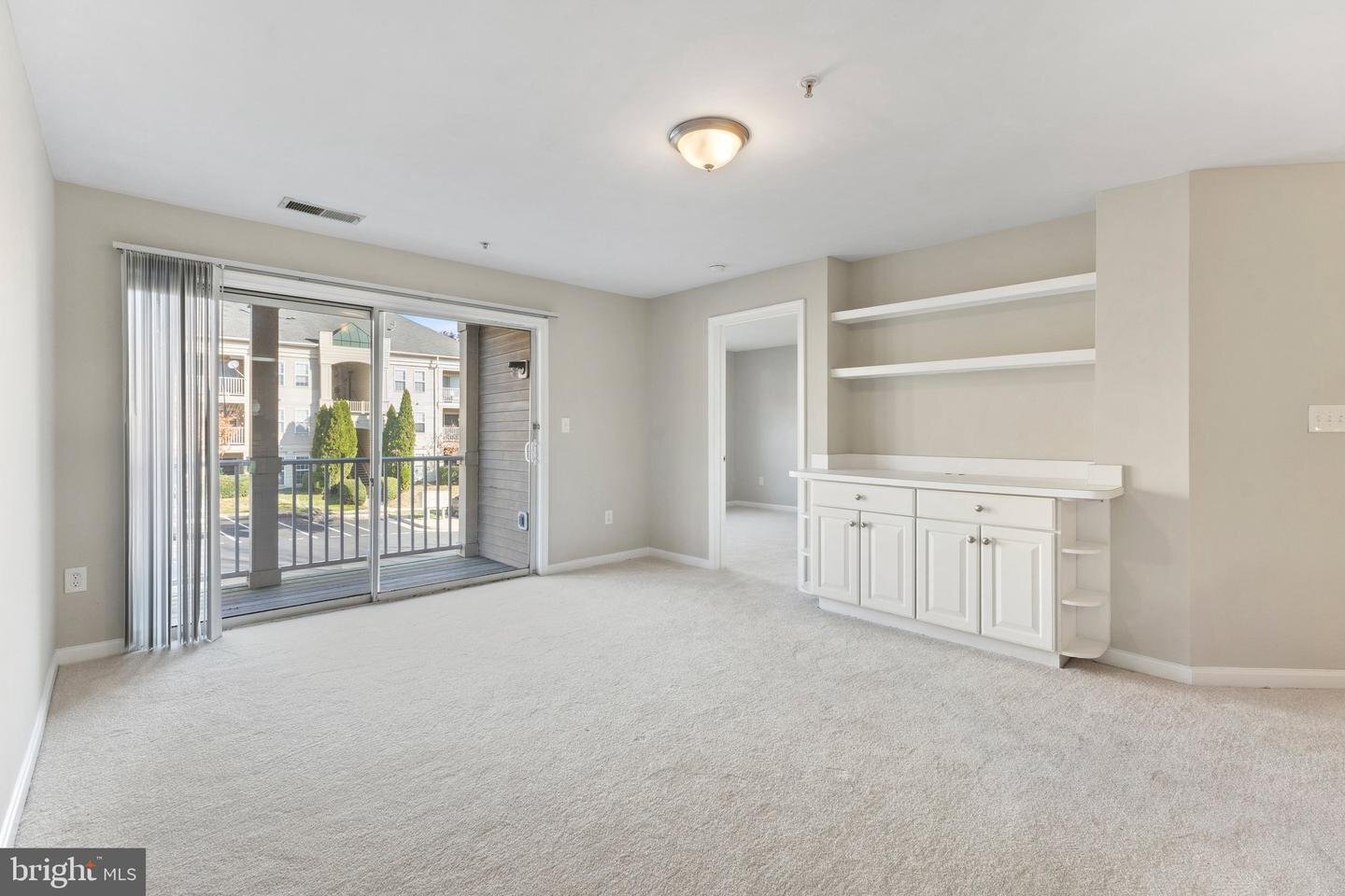 Building Photo - 1060 Gardenview Loop