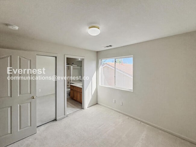 Building Photo - 9051 Ducks Pond Way