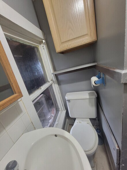 Building Photo - 55 Cotter Ave
