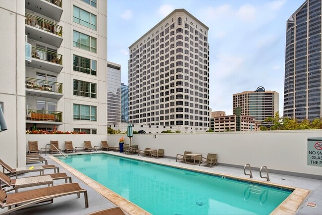 Building Photo - Sleek Urban Living in Vibrant Little Italy