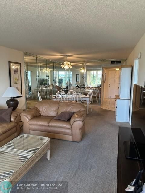 Building Photo - 2661 S Course Dr