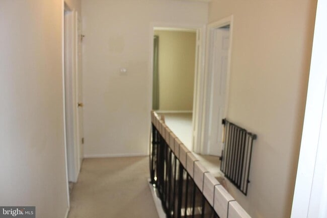 Building Photo - 252 Marble Ct