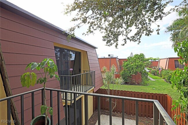 Building Photo - 1570 Park Meadows Dr