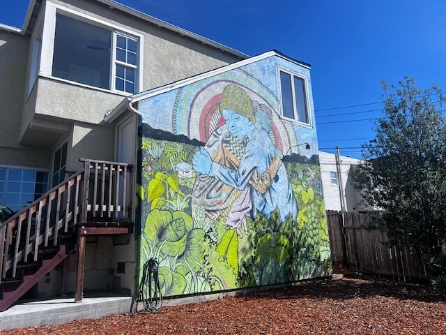 Building Photo - 8109 Ney Ave