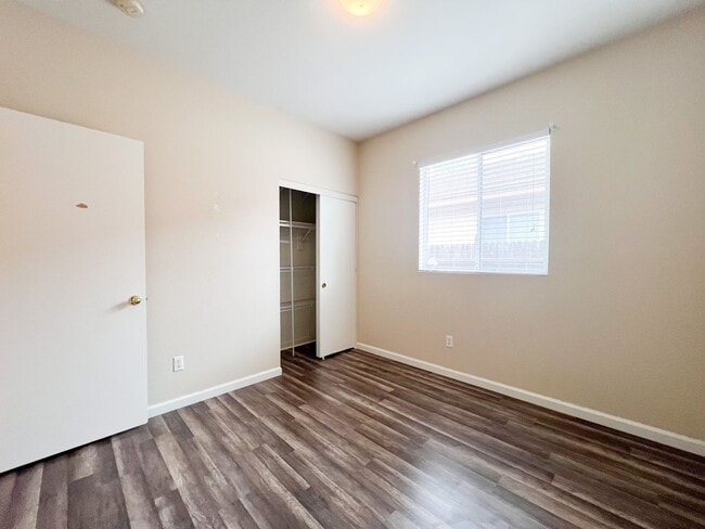 Building Photo - Beautiful 3 Bed, 2 Bath Home