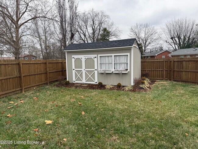 Building Photo - 3503 Dorset Rd