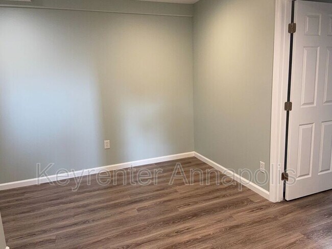 Building Photo - 840 Valentine View