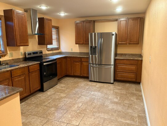 Building Photo - 2995 Wier Dr