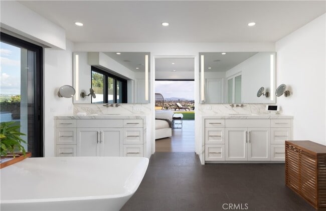 Building Photo - 32492 Azores Rd