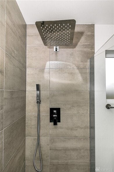 Building Photo - 2609 S Judkins St