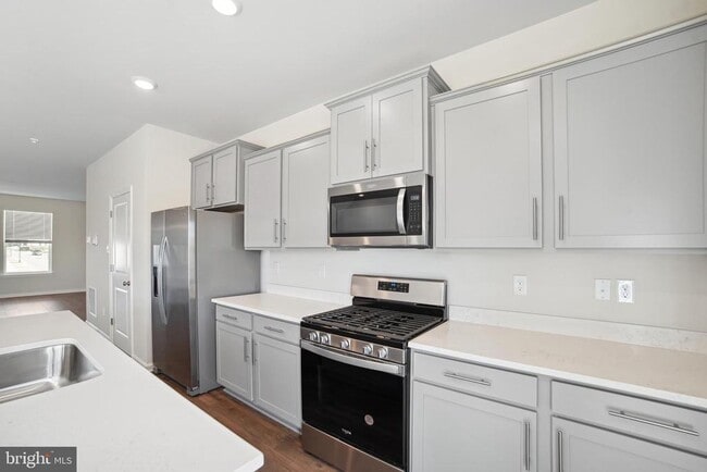 Building Photo - 738 Compass Wy