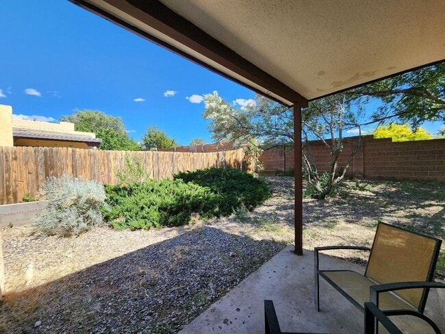 Building Photo - 3234 Calle De Molina