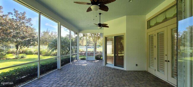 Building Photo - 802 Westwood Dr