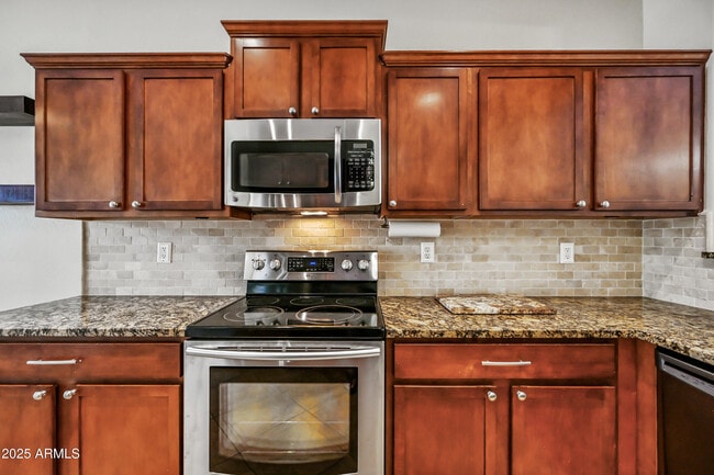 Building Photo - 7303 S 54th Dr