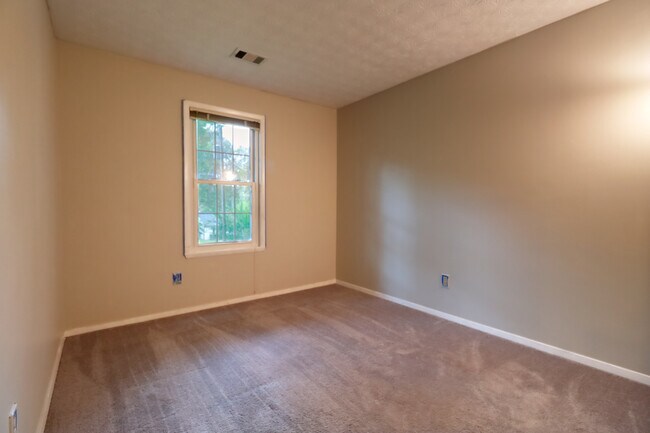 Building Photo - 10385 Rillridge Ct