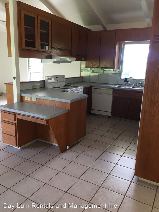 Building Photo - 3 br, 2 bath House - 174 Makalani Street