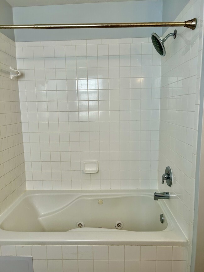 Building Photo - 45511 Westmeath Way