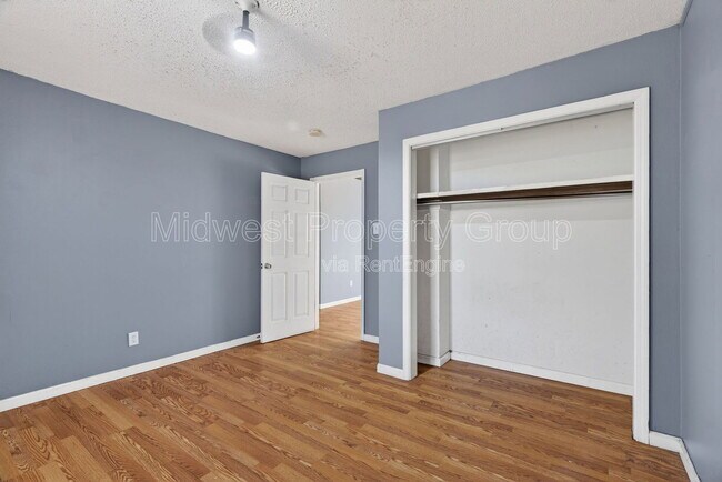 Building Photo - 153 Bascom Dr