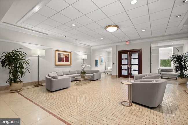 Building Photo - 2425 L St NW