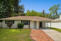 Building Photo - 1008 39th St W