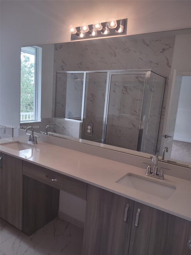 Building Photo - 640 Pioneer Way