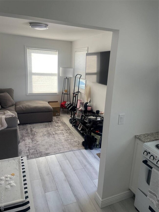 Building Photo - 7 Anawanda Rd