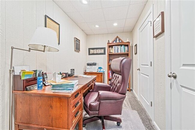 Building Photo - 143 Aberdeen Dr