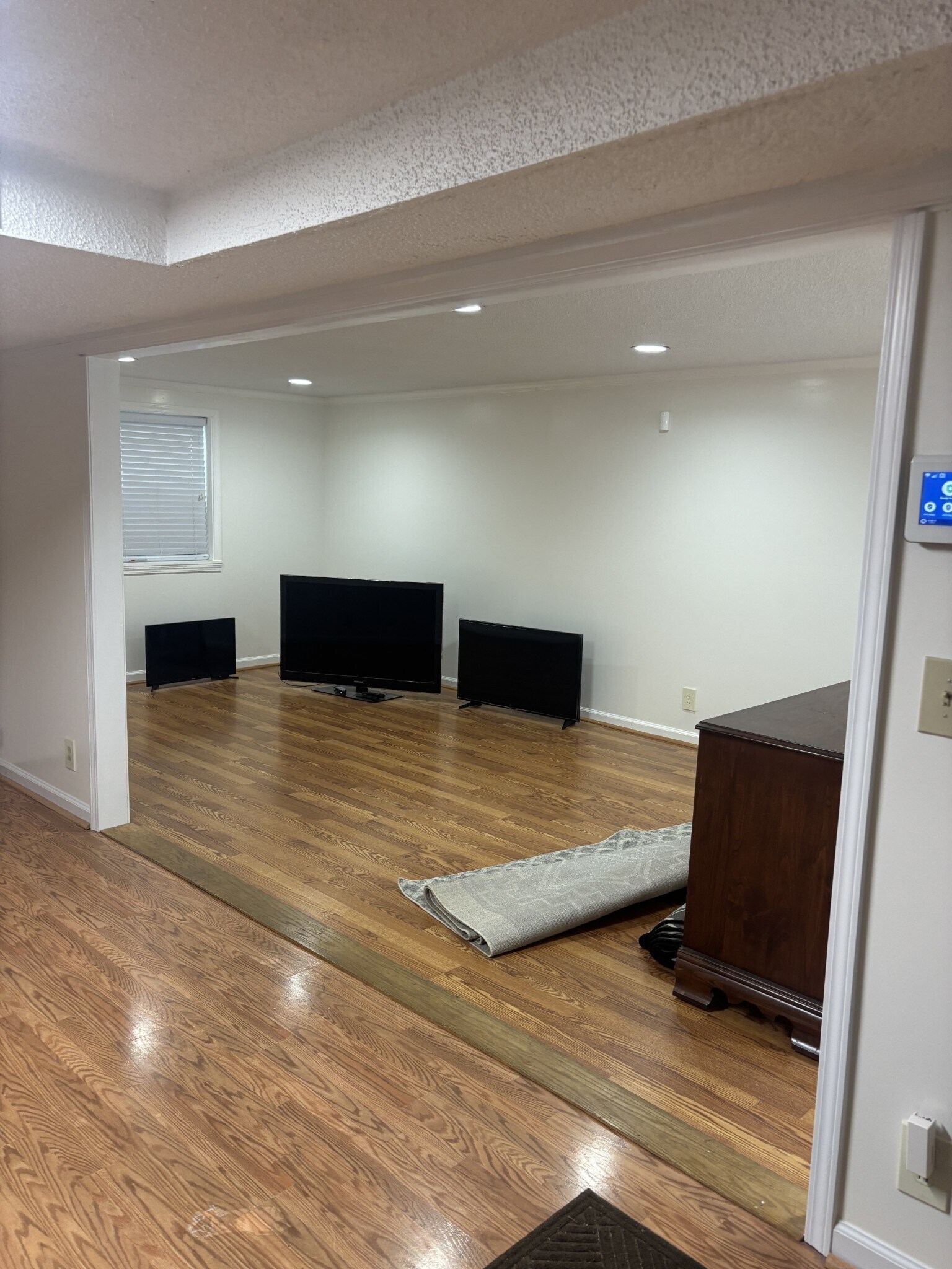 Building Photo - 3929 Creekway Ct