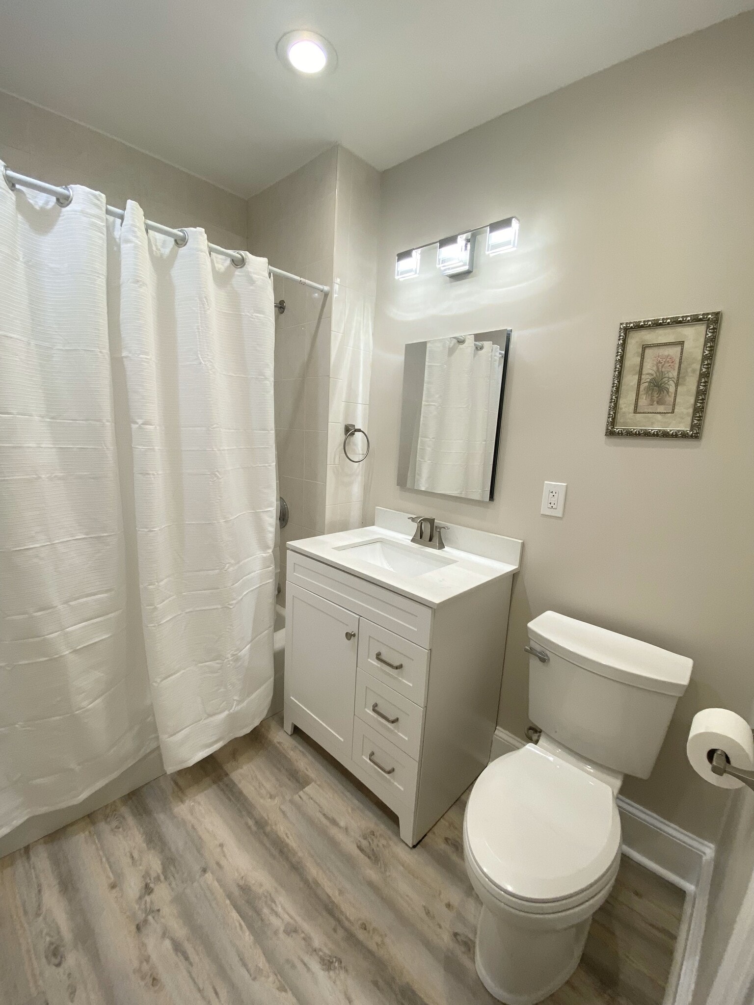 Building Photo - 184 S Highland St