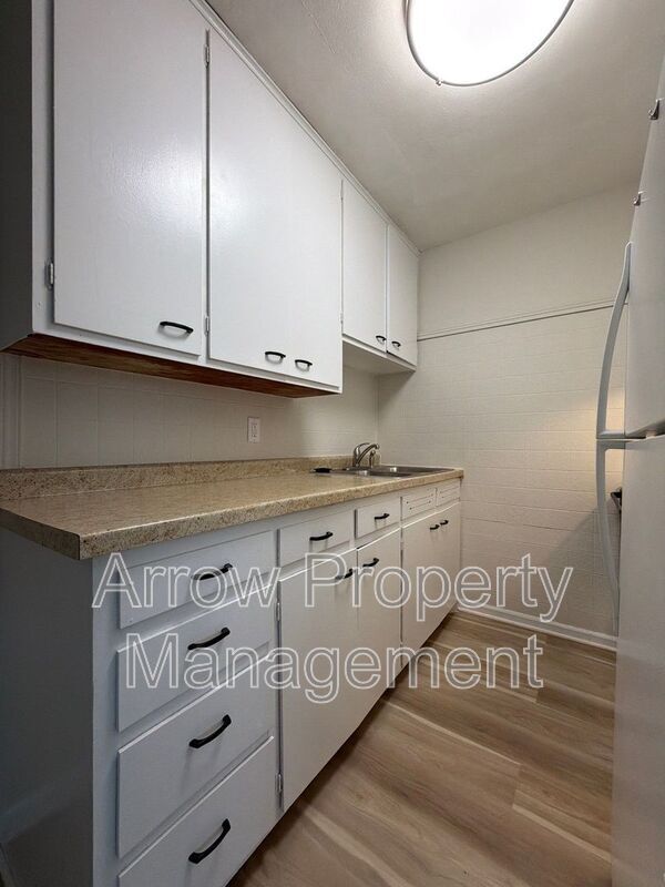 Building Photo - 141 N 4th St