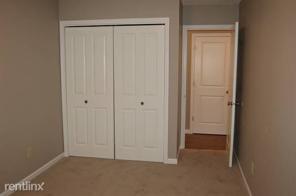 Building Photo - 3 br, 1 bath  - 961 Miller Ave