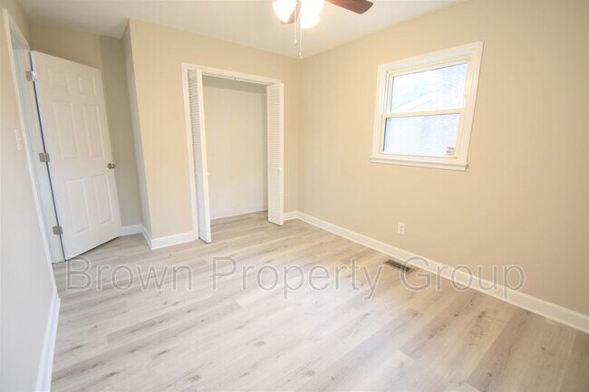 Building Photo - 259 Channing Dr