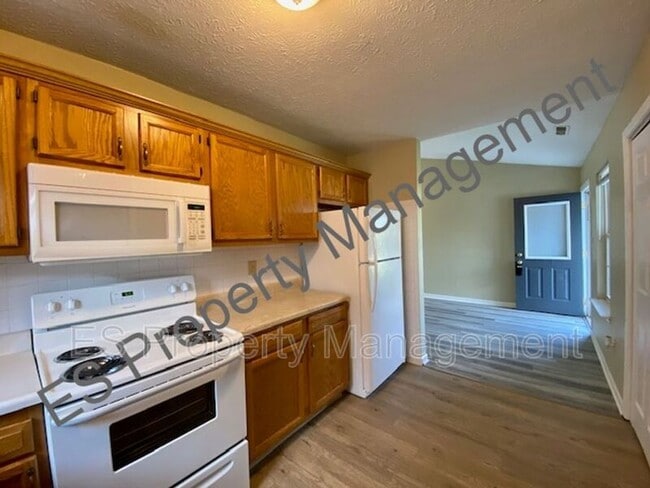 Building Photo - 4936 W Troy Ave