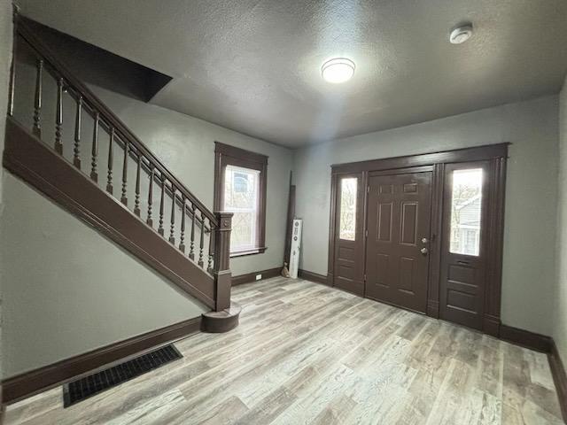 Building Photo - 1239 Sliker Ave