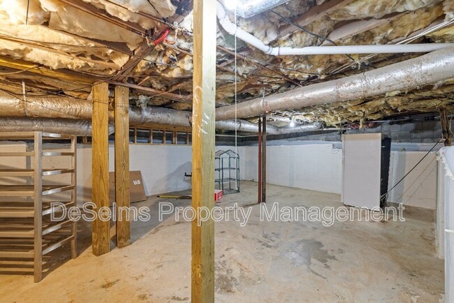 Building Photo - 227 53rd Ave N