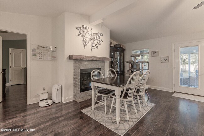 Building Photo - 12041 Wren Hollow Ct