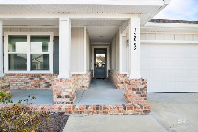 Building Photo - 32062 Lyon Rd