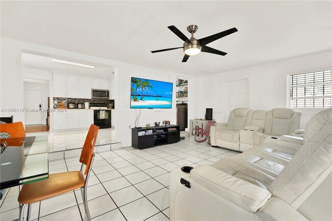 Building Photo - 3510 SW 90th Ave