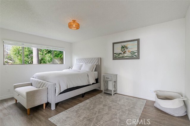 Building Photo - 11813 Ellice St