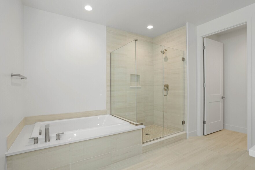 Building Photo - 3133 Smith Pl