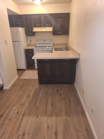 Building Photo - 5300 E Cherry Creek South Dr