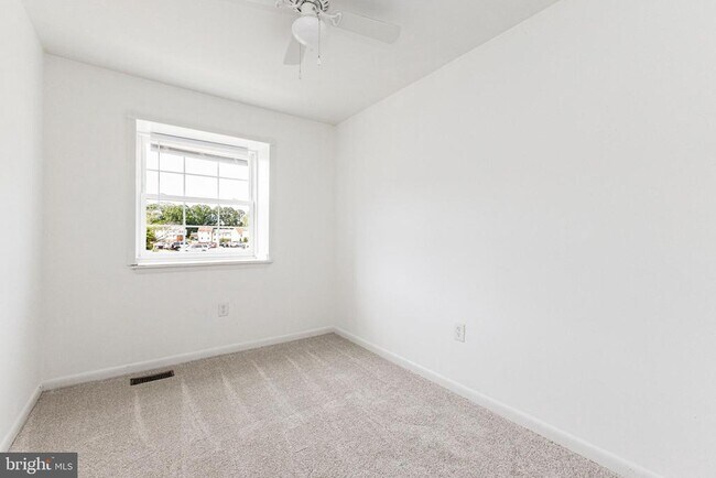 Building Photo - 14849 Ensor Ct