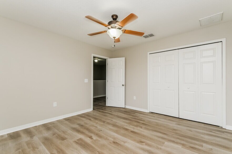 Building Photo - 3810 Braemere Dr