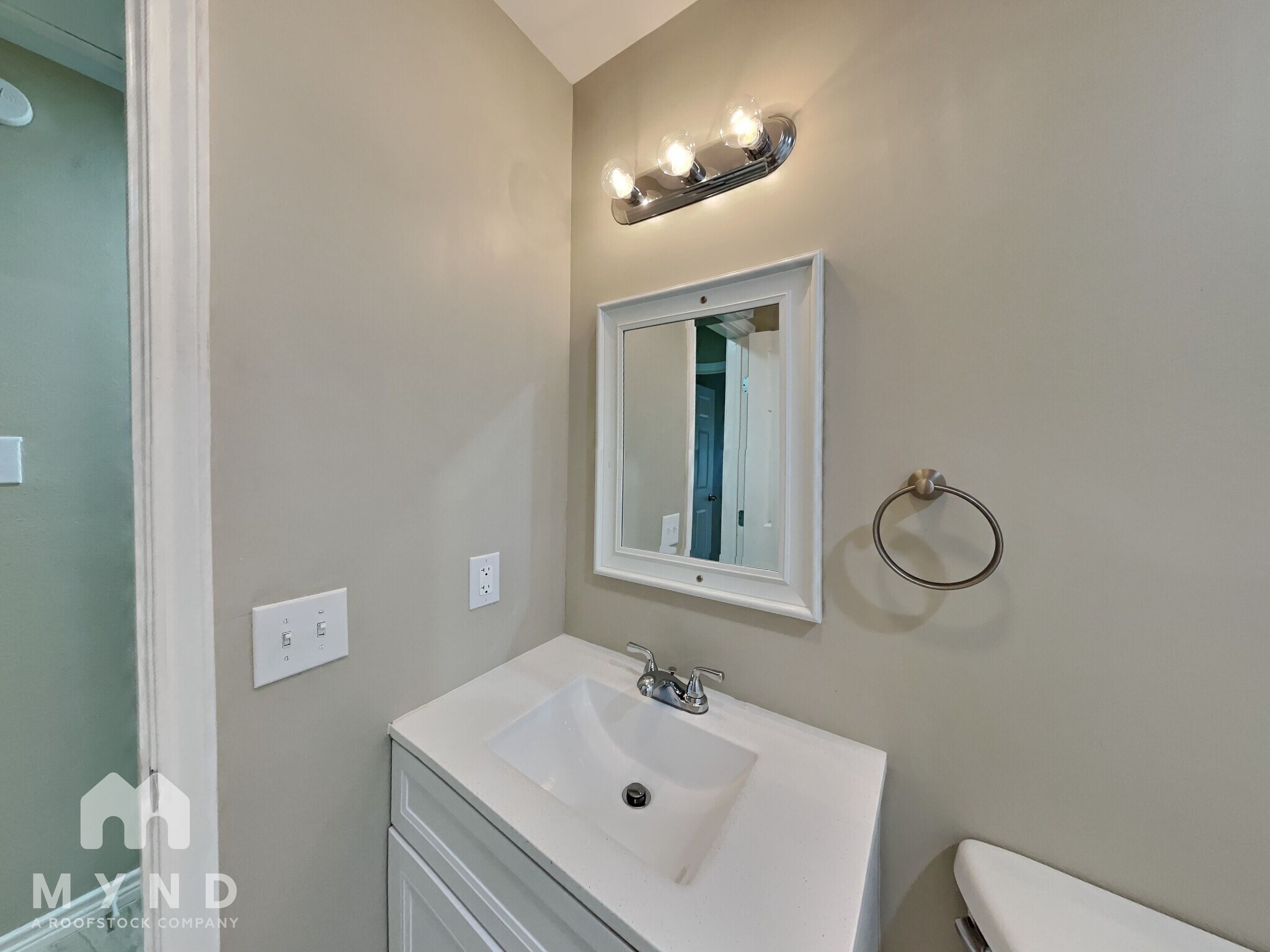 Building Photo - 1303 Cardinal Dr